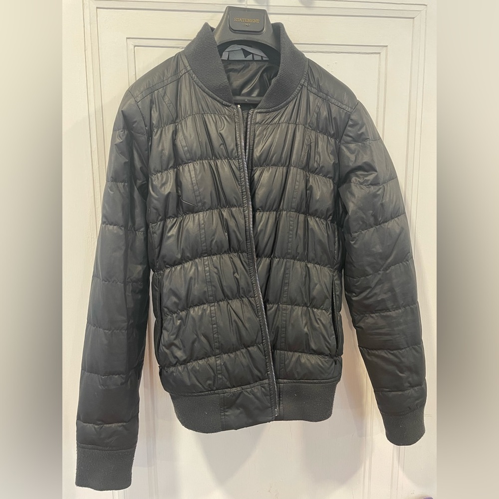 Athlete cropped quilted bomber jacket